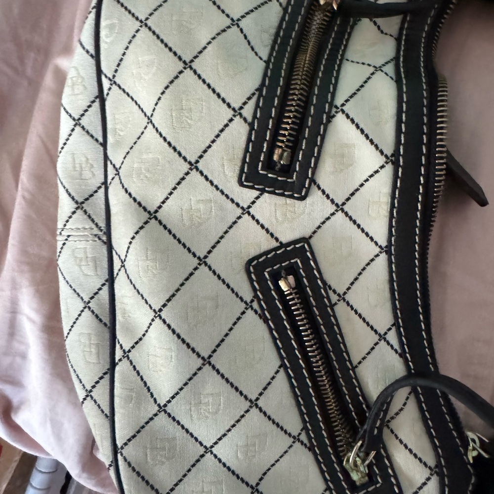Dooney & Bourke Black and Cream Shoulder Bag - Picture 5 of 9